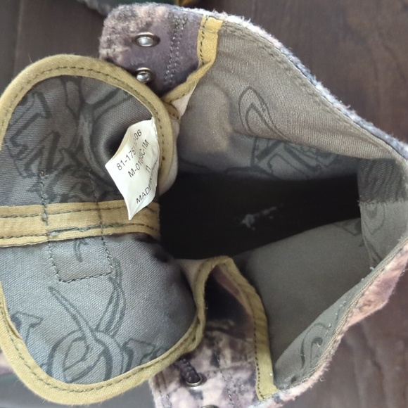 Cabela's Men's Sneakers, size 11 - Picture 5 of 7